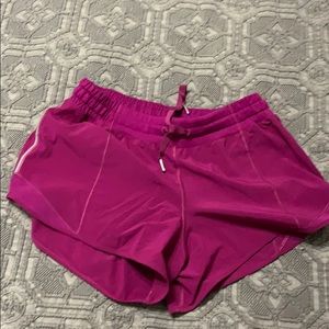 Bitty hot shorts-mint condition